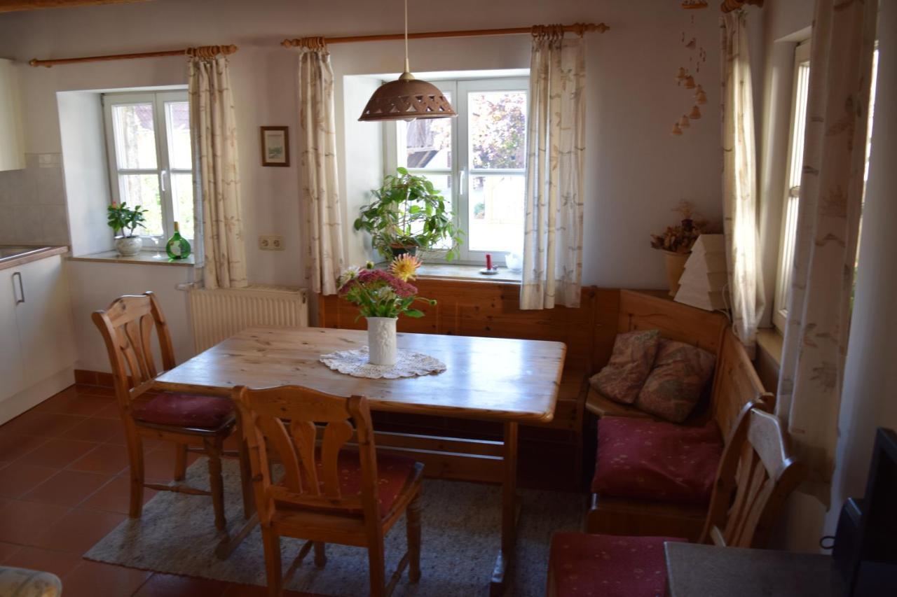 Apartments Bed & Breakfast Brueckner Willanzheim Esterno foto